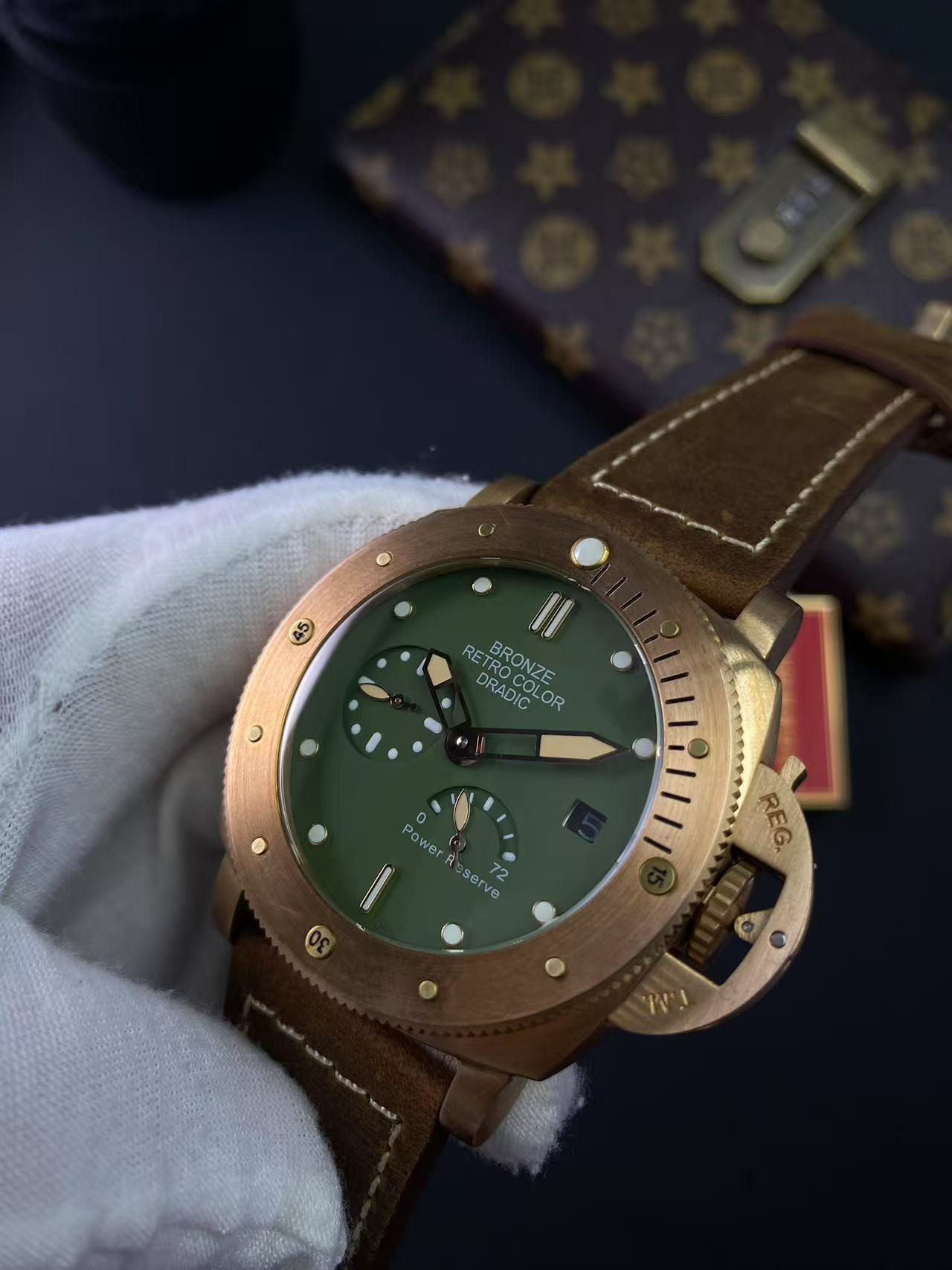 Montre vintage en bronze pour  - Tropic Strap Vintage avis et prix